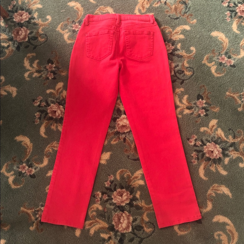 Gloria Vanderbilt Women's Bright Red Straight Leg Jeans size 6 - Picture 2 of 5